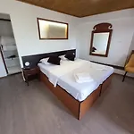 Sweetdreams Гирокастра